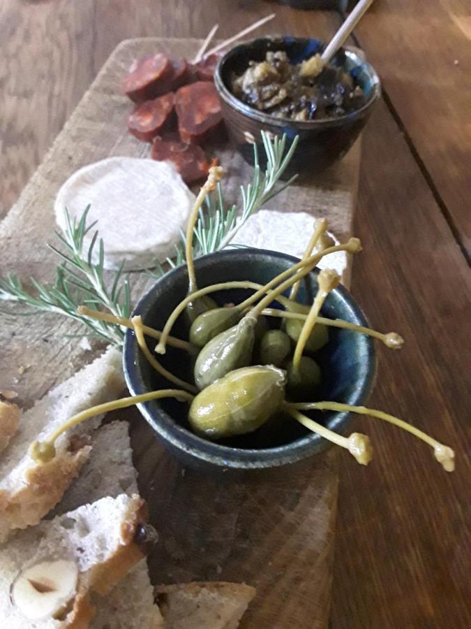 Bastida De Beata Bed and Breakfast Noailles  Exteriör bild