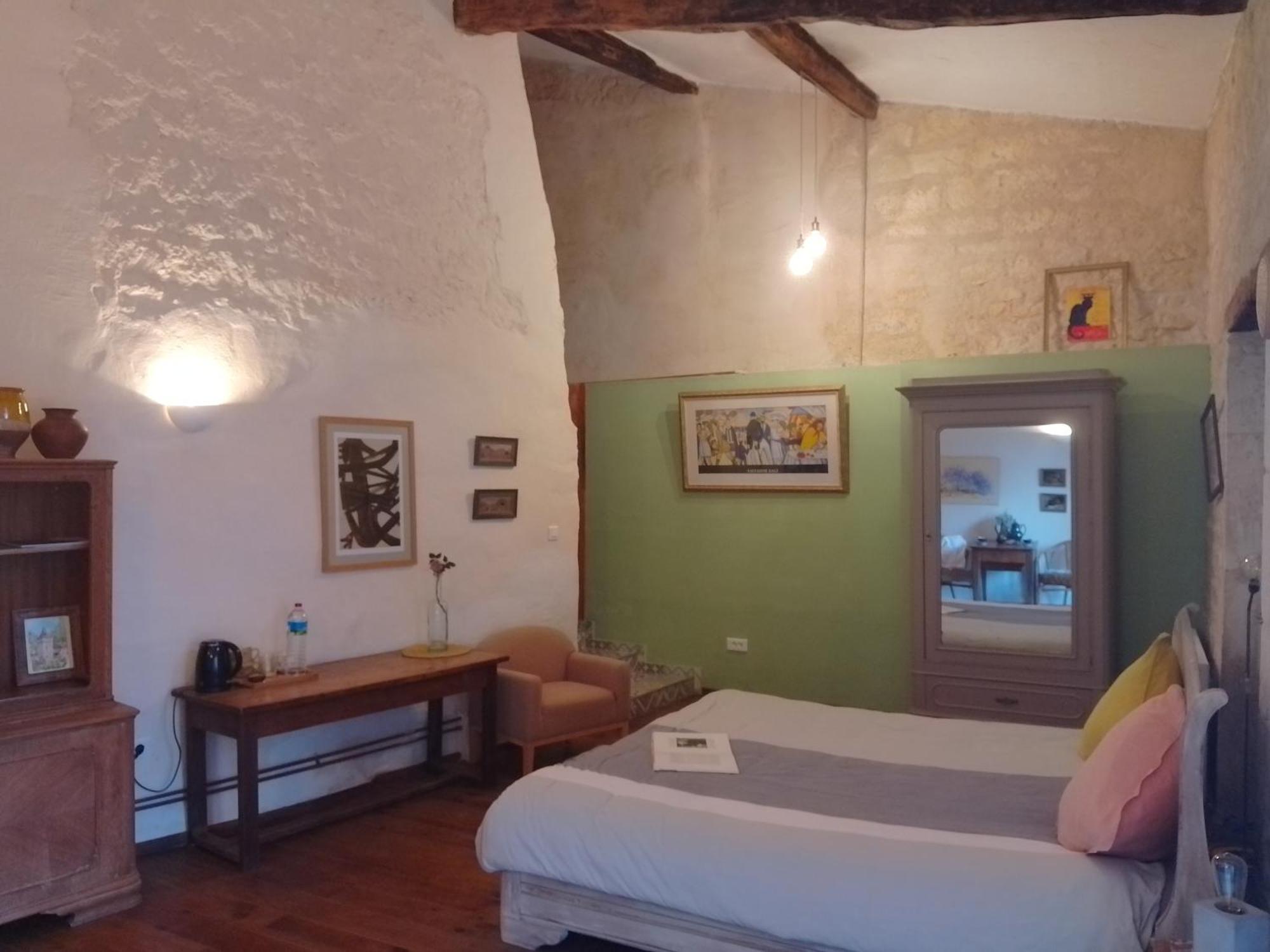 Bastida De Beata Bed and Breakfast Noailles  Exteriör bild