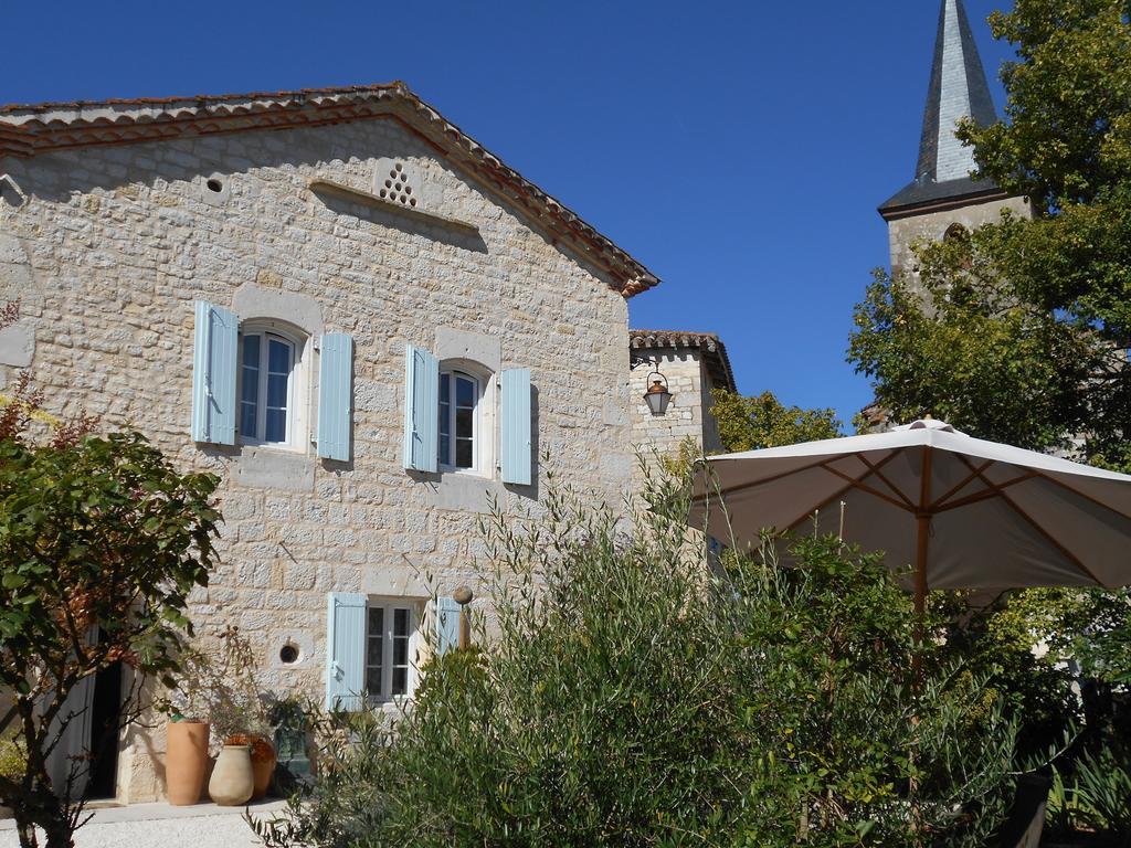 Bastida De Beata Bed and Breakfast Noailles  Exteriör bild