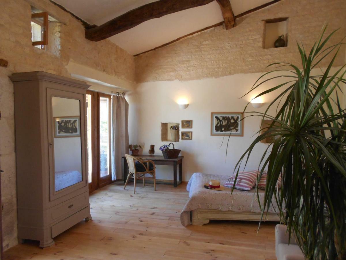 Bastida De Beata Bed and Breakfast Noailles  Exteriör bild